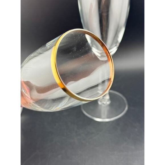 Champagne Flute with Gold Rim - Picture 4 of 8